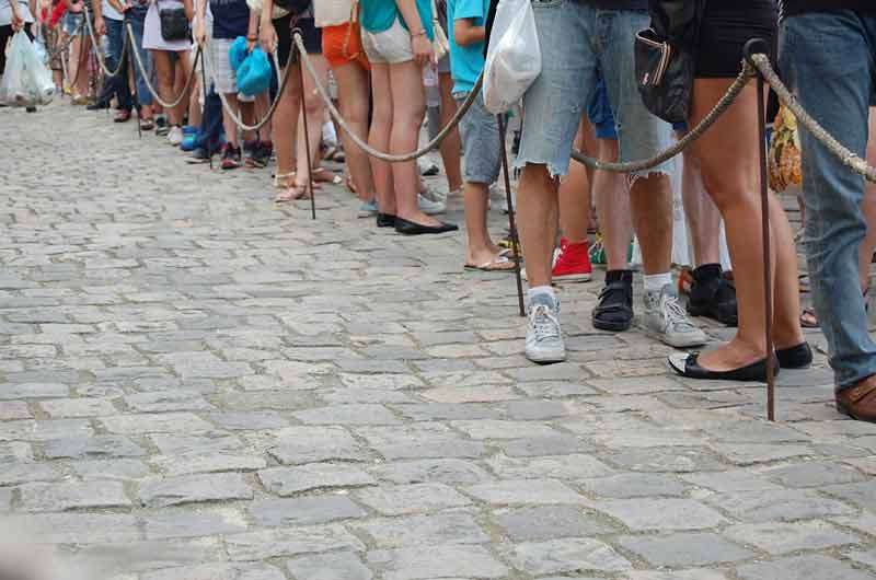 Queuing in London