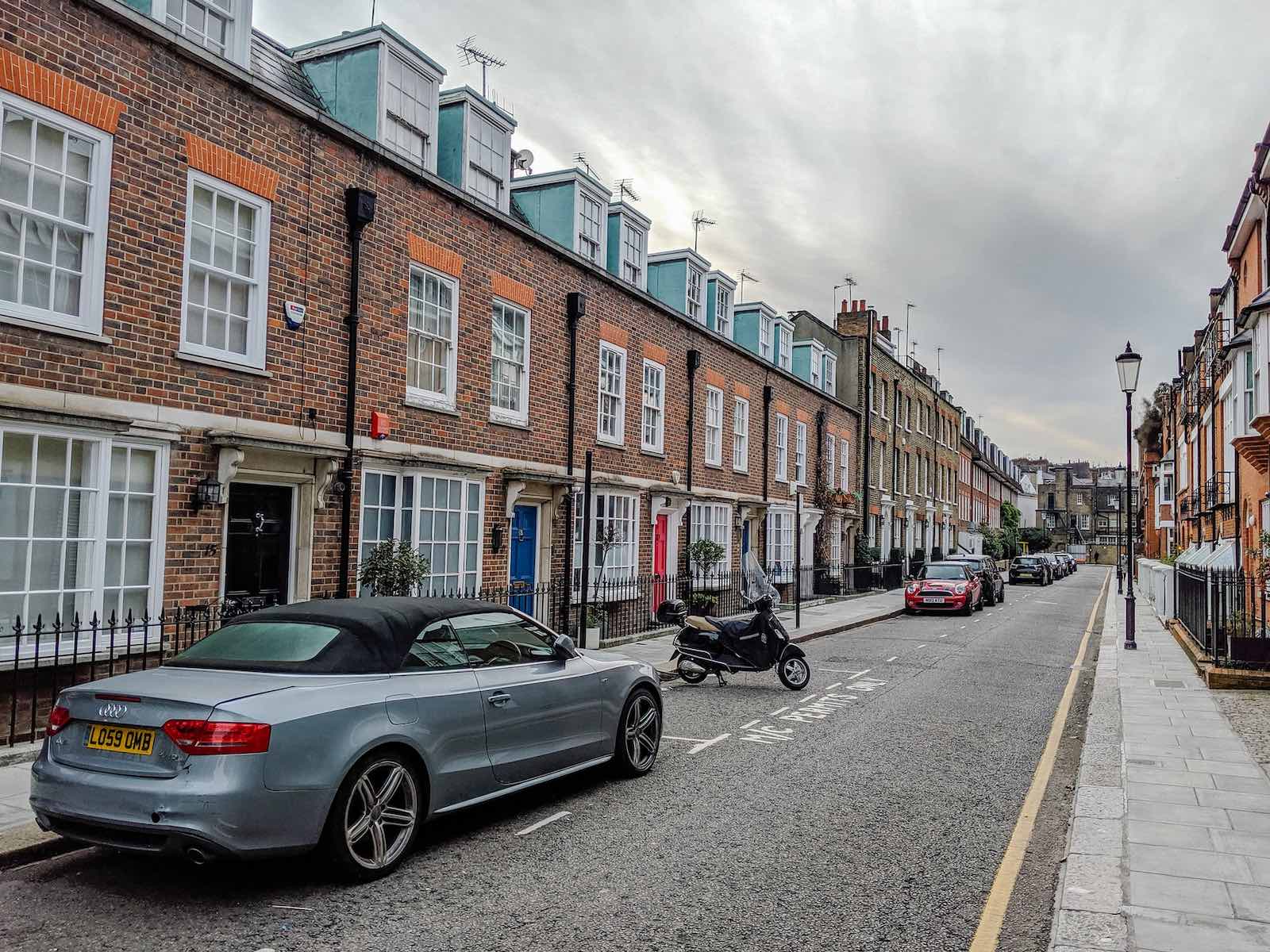 The Complete Guide to Renting a Flat in London in 2021 - Renting in Earls Court