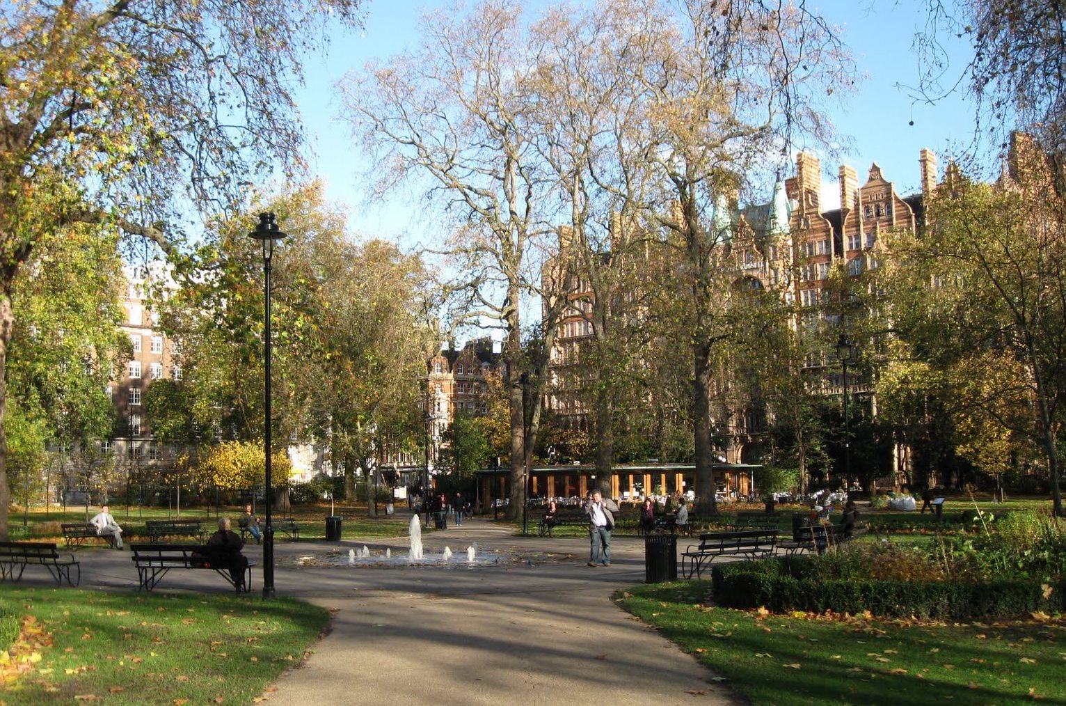 Things to do in Bloomsbury - Outdoor Space - Russell Square